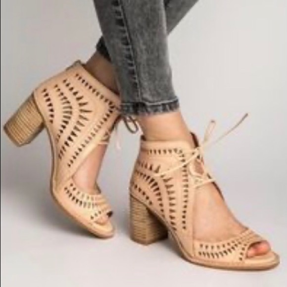 Jeffrey Campbell Shoes - Jeffery Campbell Cordillo Leather Nude Bootie